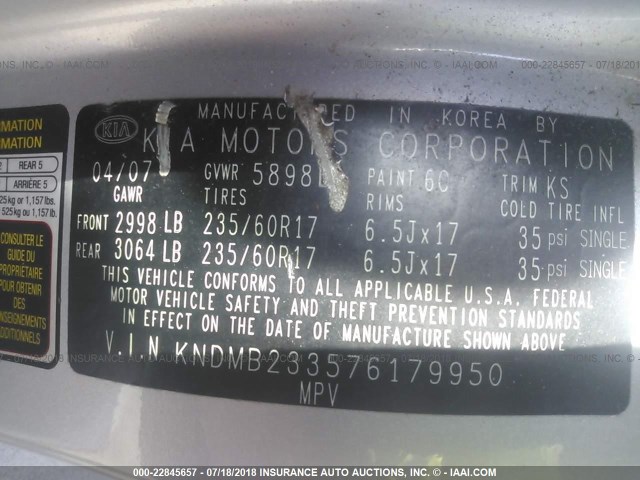 KNDMB233576179950 - 2007 KIA SEDONA EX/LX SILVER photo 9