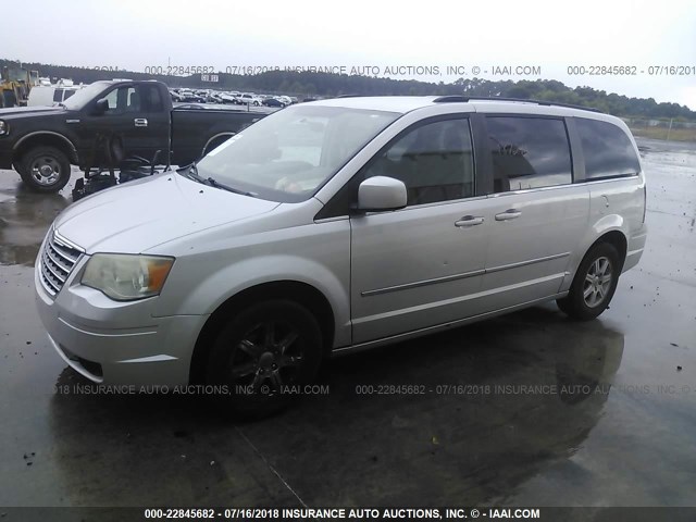 2A4RR5D19AR200843 - 2010 CHRYSLER TOWN & COUNTRY TOURING GRAY photo 2
