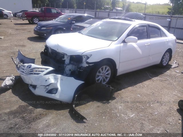 4T1BK3EK7AU599919 - 2010 TOYOTA CAMRY SE/LE/XLE 白色 照片 2