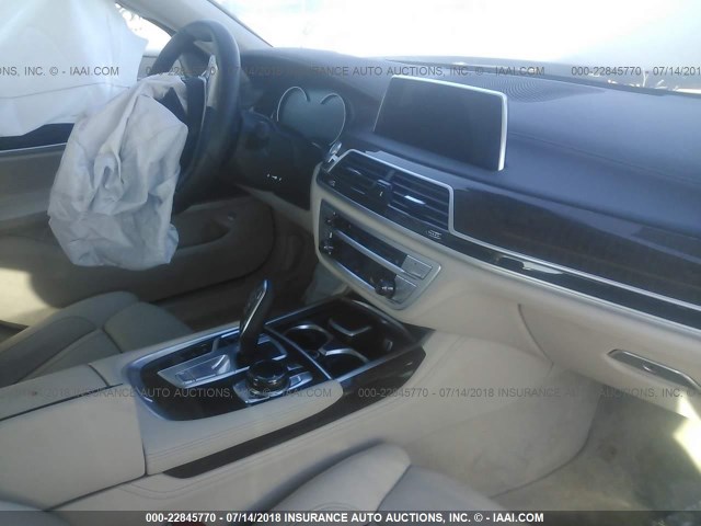 WBA7F0C58JGM23130 - 2018 BMW 750 I Dark Blue photo 5