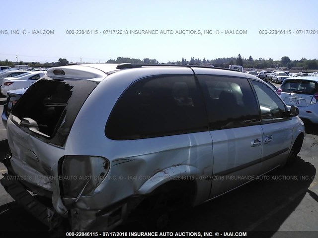 2B4GP44352R742681 - 2002 DODGE GRAND CARAVAN SPORT GOLD photo 4