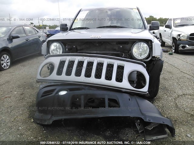 1C4NJPFA1GD633363 - 2016 JEEP PATRIOT LATITUDE SILVER photo 6