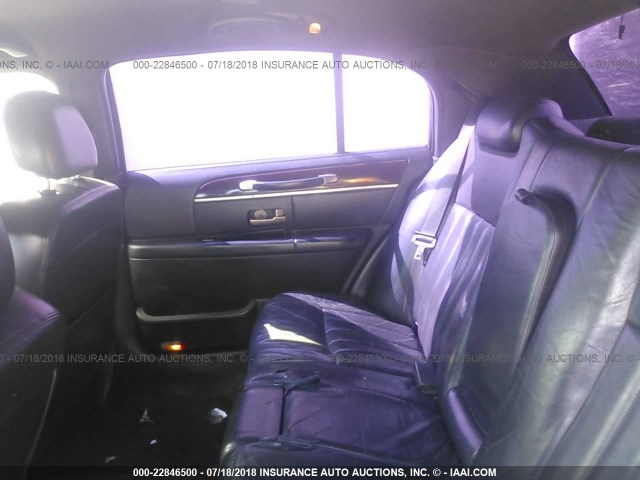 1LNHM84W96Y645952 - 2006 LINCOLN TOWN CAR EXECUTIVE L BLACK photo 8
