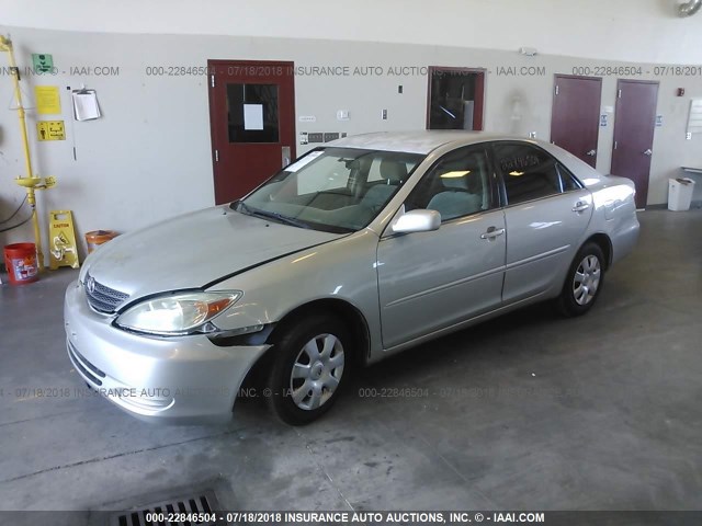 4T1BE32KX3U231880 - 2003 TOYOTA CAMRY LE/XLE/SE 银色 照片 2