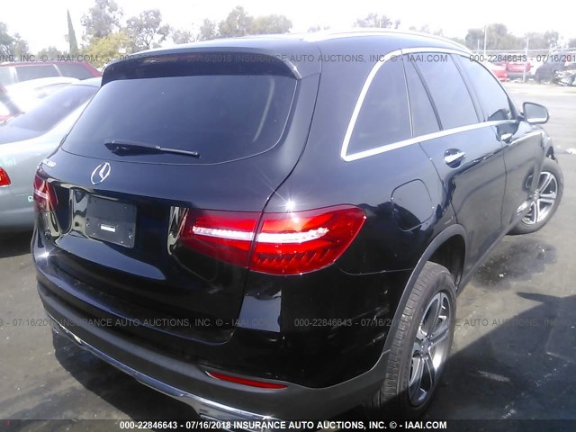 WDC0G4JB1GF044495 - 2016 MERCEDES-BENZ GLC 300 BLACK photo 4