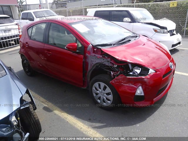 JTDKDTB35E1562628 - 2014 TOYOTA PRIUS C RED photo 1