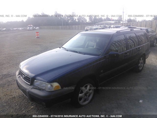 YV1LZ56D9Y2707957 - 2000 VOLVO V70 XC/SE BLUE photo 2