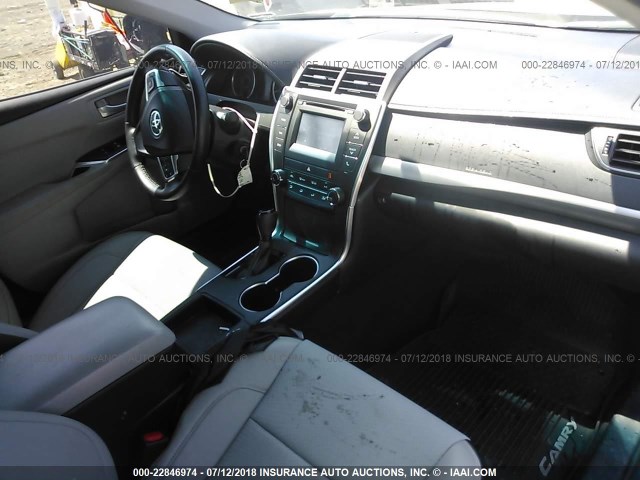 4T1BF1FK7GU203603 - 2016 TOYOTA CAMRY LE/XLE/SE/XSE Dark Blue photo 5