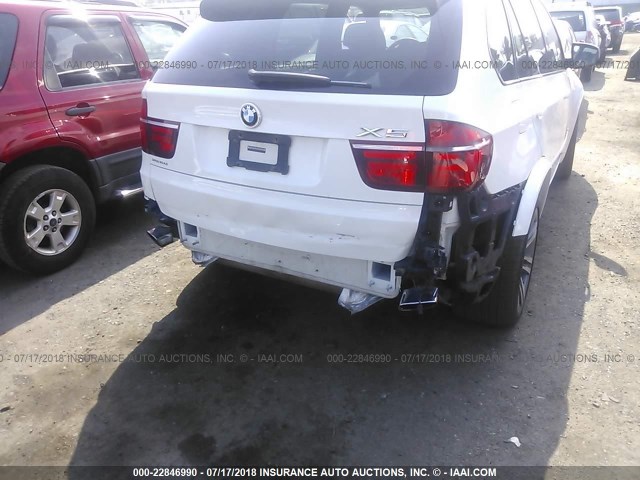 5UXZV4C50BL408229 - 2011 BMW X5 XDRIVE35I WHITE photo 6