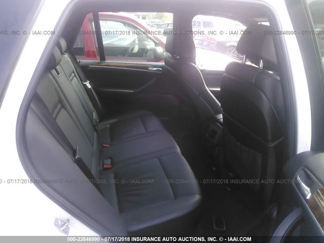 5UXZV4C50BL408229 - 2011 BMW X5 XDRIVE35I WHITE photo 8