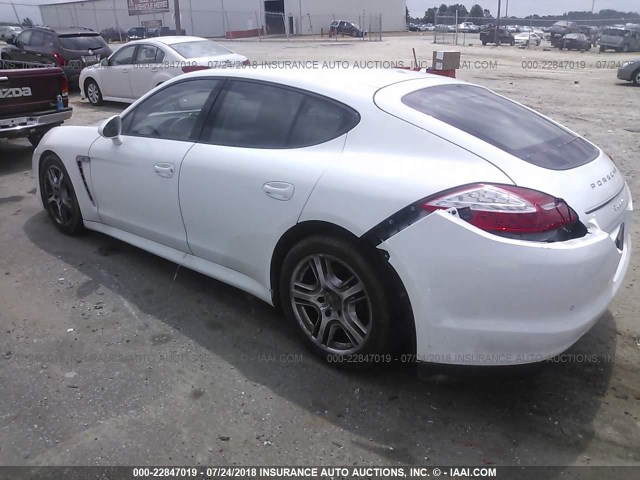 WP0AA2A75DL015347 - 2013 PORSCHE PANAMERA 2/4 WHITE photo 3