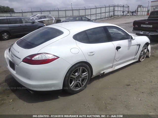 WP0AA2A75DL015347 - 2013 PORSCHE PANAMERA 2/4 WHITE photo 4