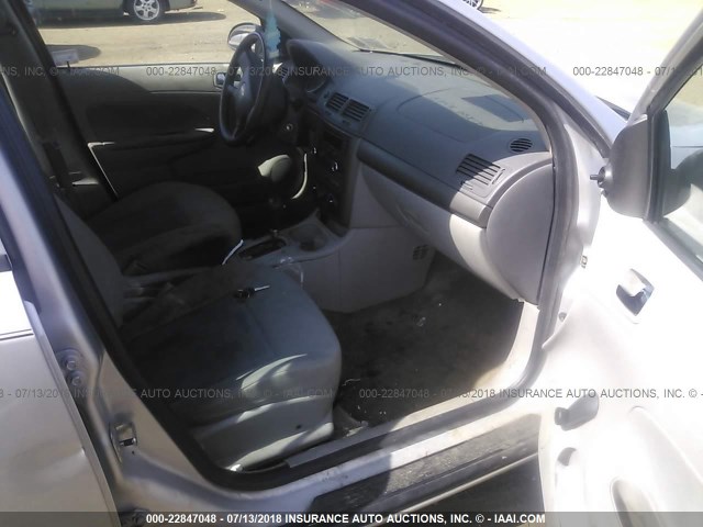 1G1AK55F467611019 - 2006 CHEVROLET COBALT LS SILVER photo 5