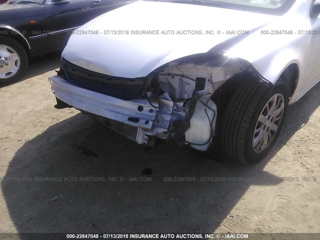 1G1AK55F467611019 - 2006 CHEVROLET COBALT LS SILVER photo 6