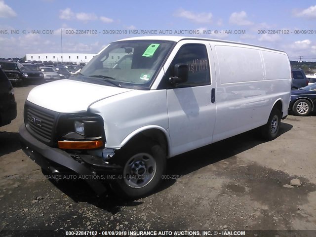 1GTZ7HFF3G1191012 - 2016 GMC SAVANA G3500 WHITE photo 2