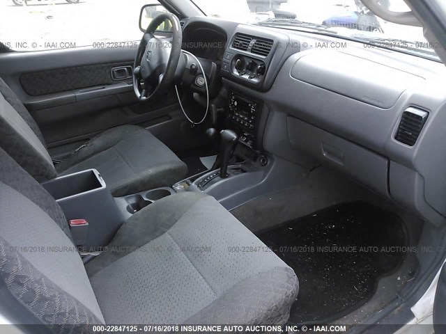 5N1ED28YX1C525563 - 2001 NISSAN XTERRA XE/SE WHITE photo 5