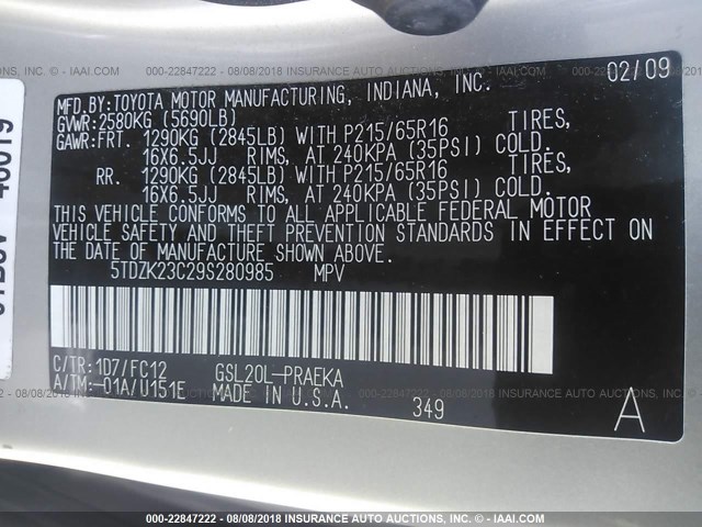 5TDZK23C29S280985 - 2009 TOYOTA SIENNA CE/LE SILVER photo 9