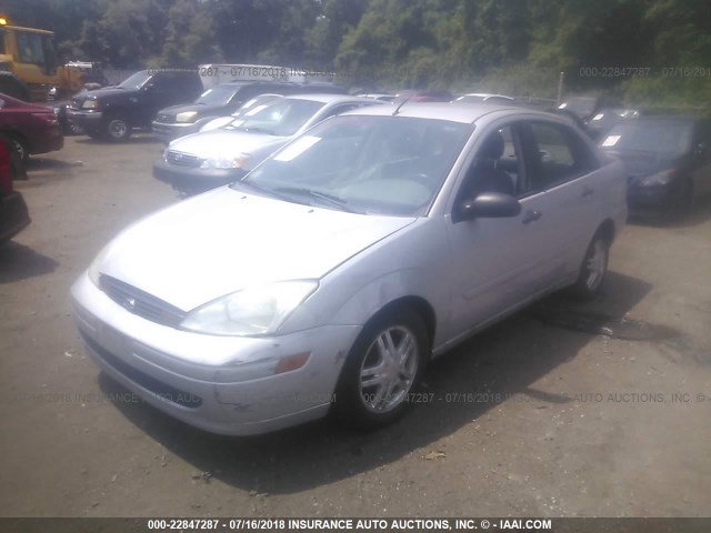 1FAFP38Z94W116297 - 2004 FORD FOCUS ZTS SILVER photo 2