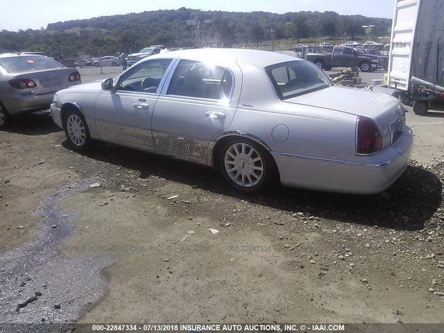 1LNHM81V97Y601530 - 2007 LINCOLN TOWN CAR SIGNATURE TAN photo 3