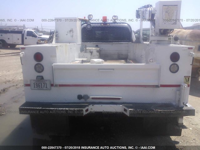 1FD0W5GT3BEB82595 - 2011 FORD F550 SUPER DUTY WHITE photo 8