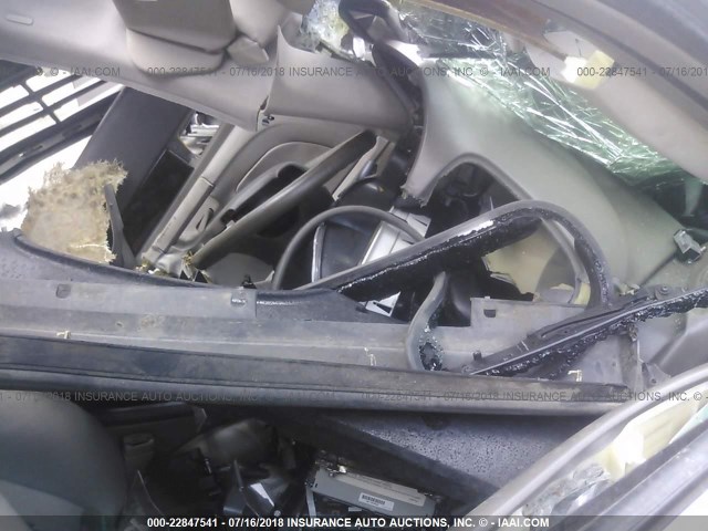 1LNHM87A24Y631873 - 2004 LINCOLN LS 银色 照片 5