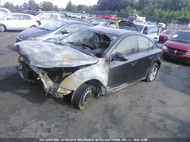 1G1PA5SHXE7279783 - 2014 CHEVROLET CRUZE LS GRAY photo 2