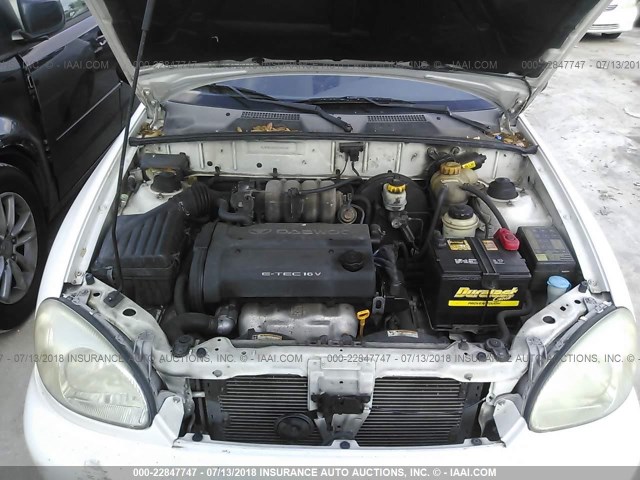 KLATA22632B703744 - 2002 DAEWOO LANOS S 白色 照片 10