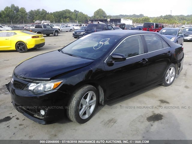 4T1BF1FK8DU720078 - 2013 TOYOTA CAMRY L/SE/LE/XLE 黑色 照片 2