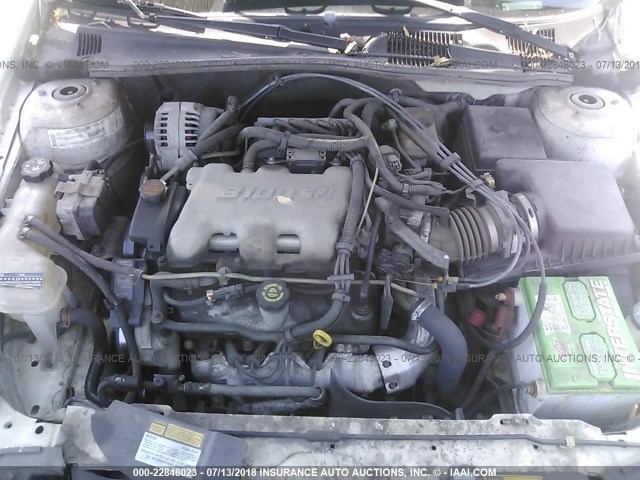 1G1ND52J616274484 - 2001 CHEVROLET MALIBU WHITE photo 10