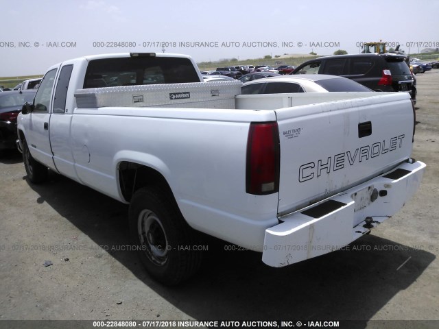 1GCGC29R1WE163870 - 1998 CHEVROLET GMT-400 C2500 WHITE photo 3