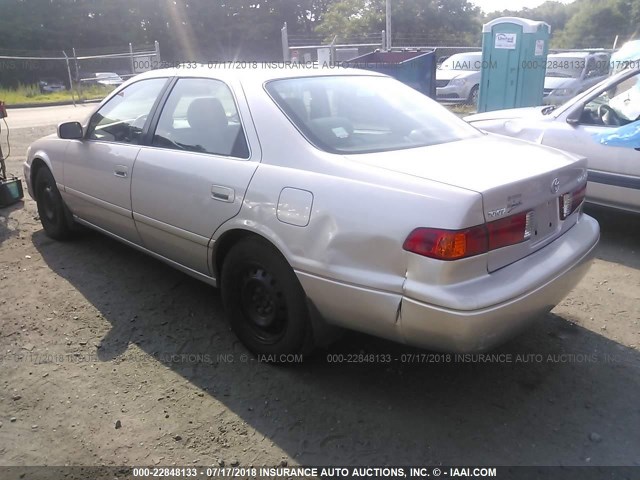 4T1BG22K2YU709866 - 2000 TOYOTA CAMRY CE/LE/XLE TAN photo 3
