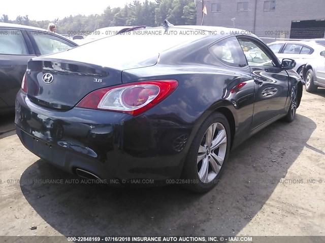 KMHHU6KH8AU040099 - 2010 HYUNDAI GENESIS COUPE 3.8L BLACK photo 4