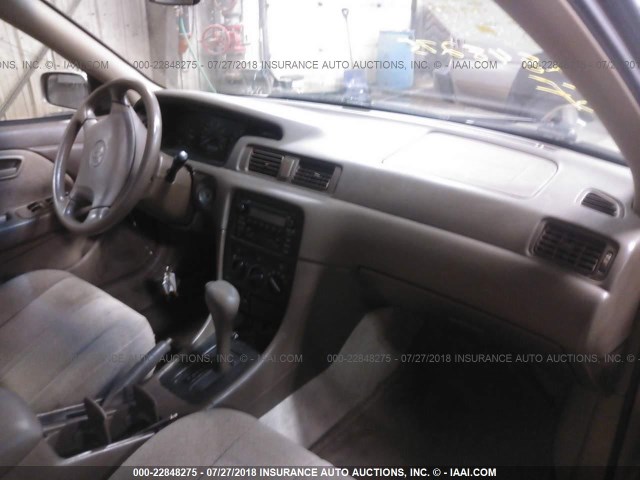 4T1BG22KX1U805332 - 2001 TOYOTA CAMRY CE/LE/XLE 米色 照片 5
