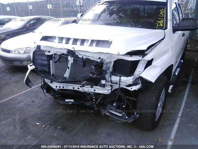 5TFRM5F16FX091705 - 2015 TOYOTA TUNDRA DOUBLE CAB SR/SR5 WHITE photo 6