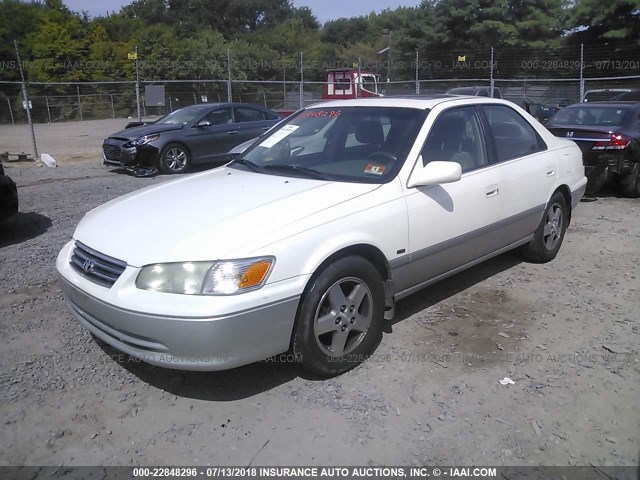 JT2BG22K610578371 - 2001 TOYOTA CAMRY CE/LE/XLE 白色 照片 2