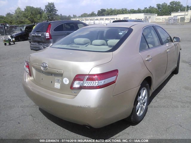 4T1BF3EK0BU121329 - 2011 TOYOTA CAMRY SE/LE/XLE GOLD photo 4