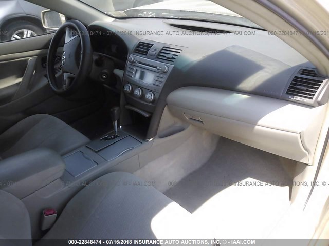 4T1BF3EK0BU121329 - 2011 TOYOTA CAMRY SE/LE/XLE GOLD photo 5