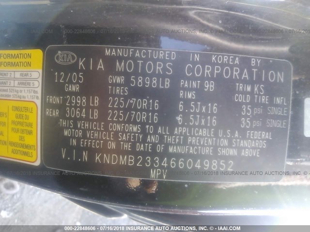 KNDMB233466049852 - 2006 KIA SEDONA EX/LX BLACK photo 9