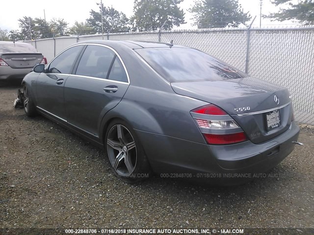 WDDNG86X57A129530 - 2007 MERCEDES-BENZ S 550 4MATIC GRAY photo 3