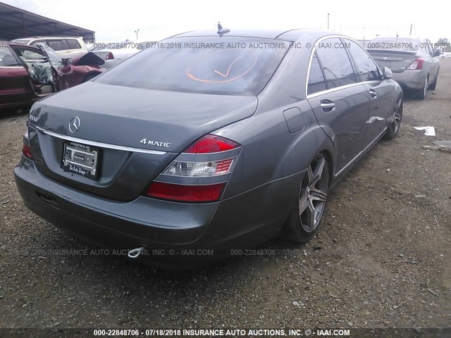 WDDNG86X57A129530 - 2007 MERCEDES-BENZ S 550 4MATIC GRAY photo 4