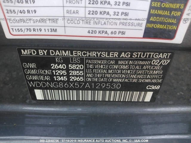 WDDNG86X57A129530 - 2007 MERCEDES-BENZ S 550 4MATIC GRAY photo 9