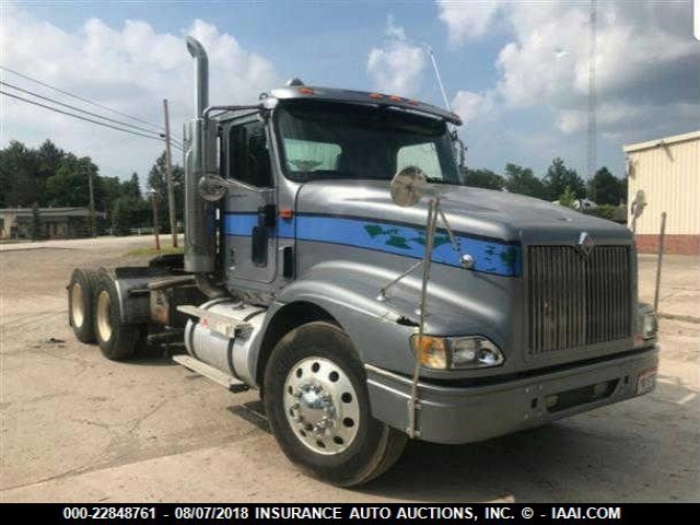 2HSCNAER92C033755 - 2002 INTERNATIONAL 9400 9400I GRAY photo 1