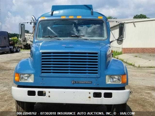 1HTSHAAR0TH251615 - 1996 INTERNATIONAL 4900 4900 BLUE photo 5