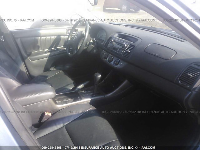 4T1BF32K42U534410 - 2002 TOYOTA CAMRY LE/XLE/SE Mavi foto 5