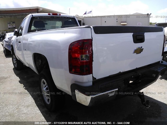 1GC0CVCG3BF207933 - 2011 CHEVROLET SILVERADO C2500 HEAVY DUTY WHITE photo 3
