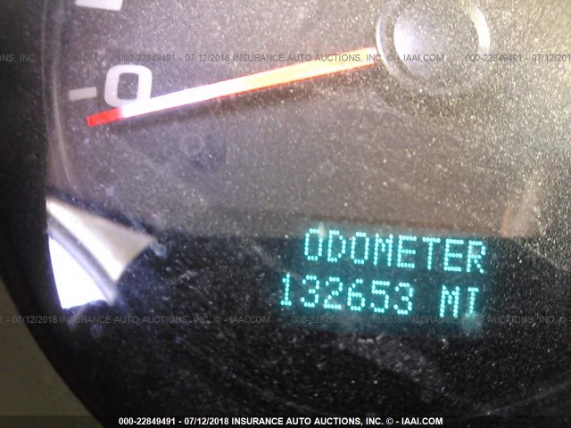 1GC0CVCG3BF207933 - 2011 CHEVROLET SILVERADO C2500 HEAVY DUTY WHITE photo 7