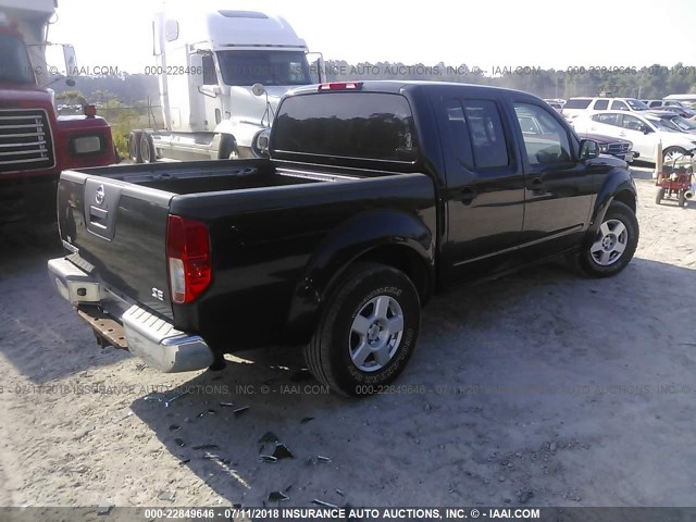 1N6AD07UX7C443585 - 2007 NISSAN FRONTIER CREW CAB LE/SE/OFF ROAD BLACK photo 4