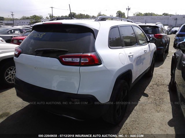 1C4PJMCB8GW204424 - 2016 JEEP CHEROKEE LATITUDE WHITE photo 4