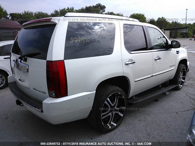 1GYFK63898R261444 - 2008 CADILLAC ESCALADE LUXURY CREAM photo 4