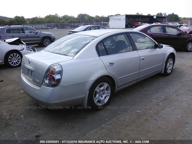 1N4AL11DX3C135546 - 2003 NISSAN ALTIMA S/SL SILVER photo 4